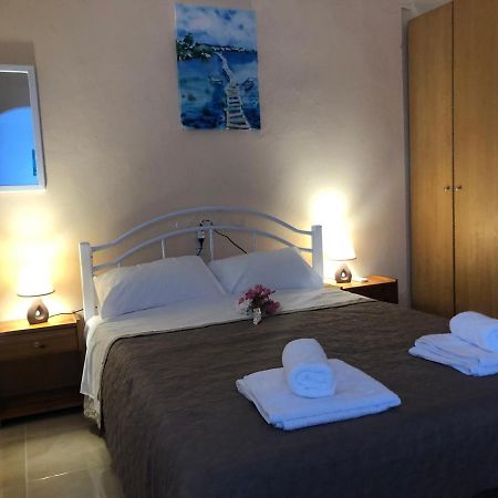 Jonny O, Apartment By The Sea Loutraki  외부 사진